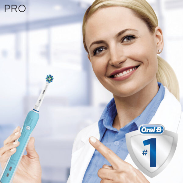 Oral B Pro 700 CrossAction - Electric Toothbrush